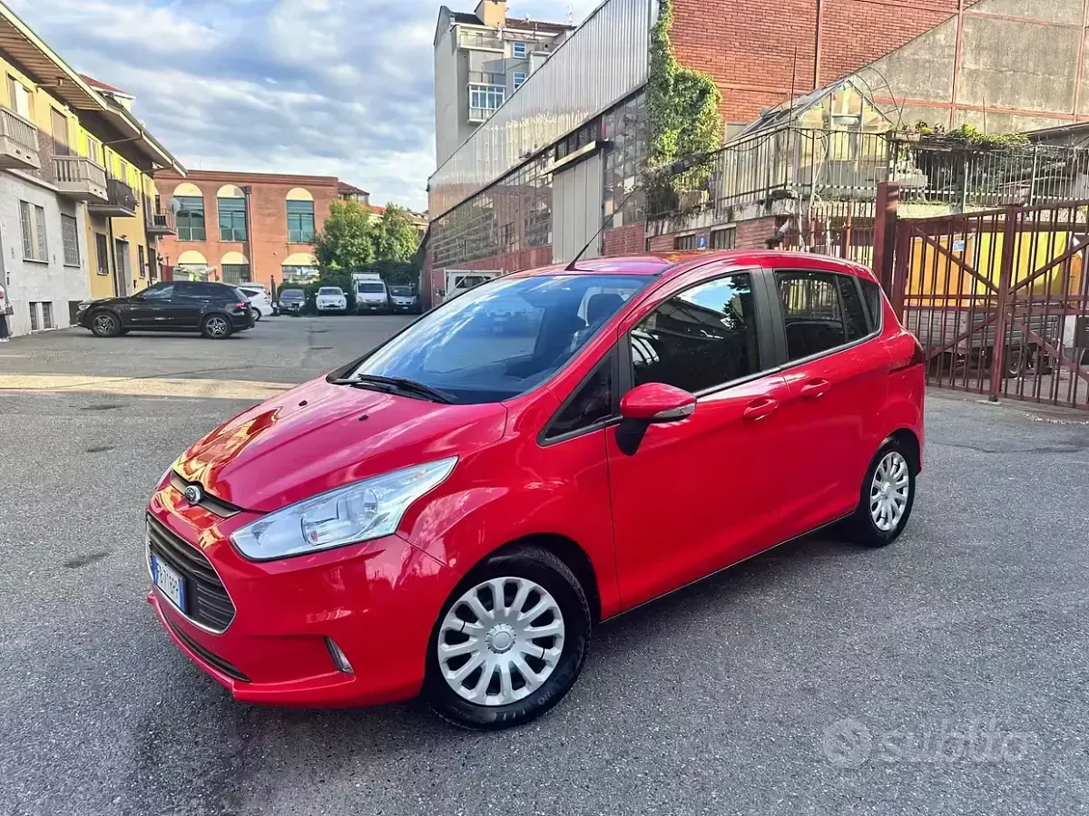 Usata Ford B-MAX 87 CV (63 kW) 2016 Nero Monovolume
