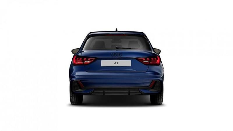Nuova Audi A1 Sportback S-Line 116 CV (85 kW) 2025 Blu navarra metallizzato Utilitaria