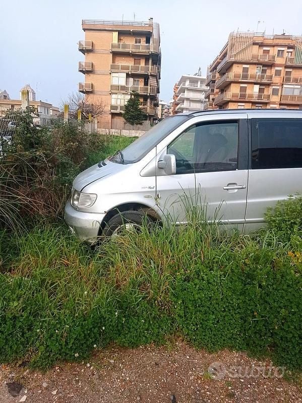 Begagnad Mercedes Vito 102 HK (75 kW) 2000 Van