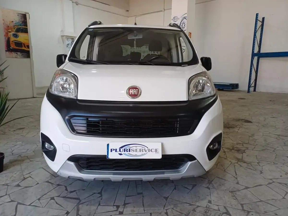 Usata Fiat Qubo Trekking 95 CV (69 kW) 2019 Bianco Monovolume