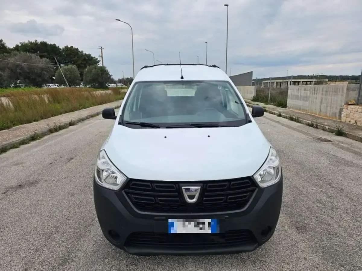 Usata Dacia Pick up 90 CV (66 kW) 2019 Bianco Pick-up