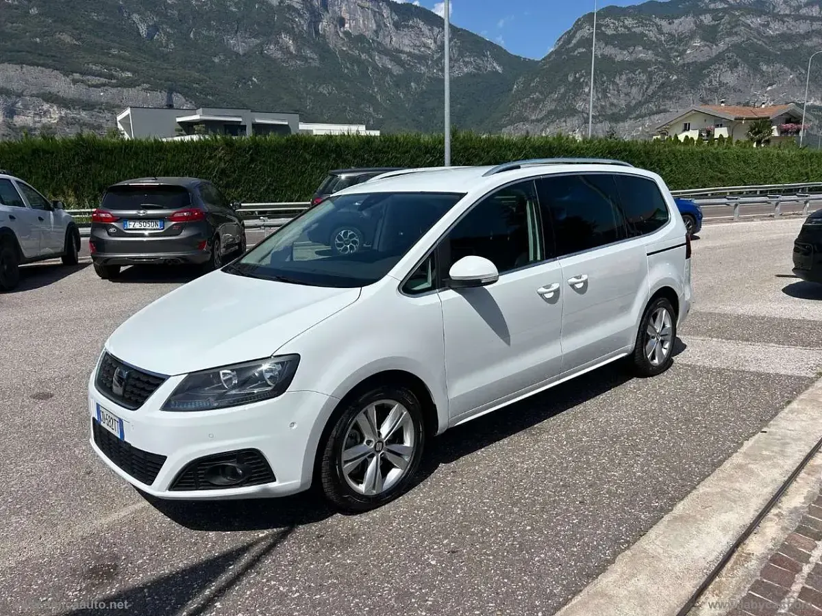 Usata Seat Alhambra XCELLENCE 150 CV (110 kW) 2020 Bianco Monovolume