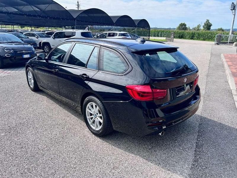 Usata BMW 318 Advantage 136 CV (100 kW) 2018 Nero Station wagon