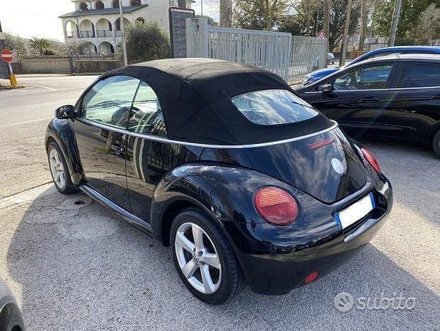Usata VW New Beetle 110 CV (80 kW) 2005 Nero Utilitaria