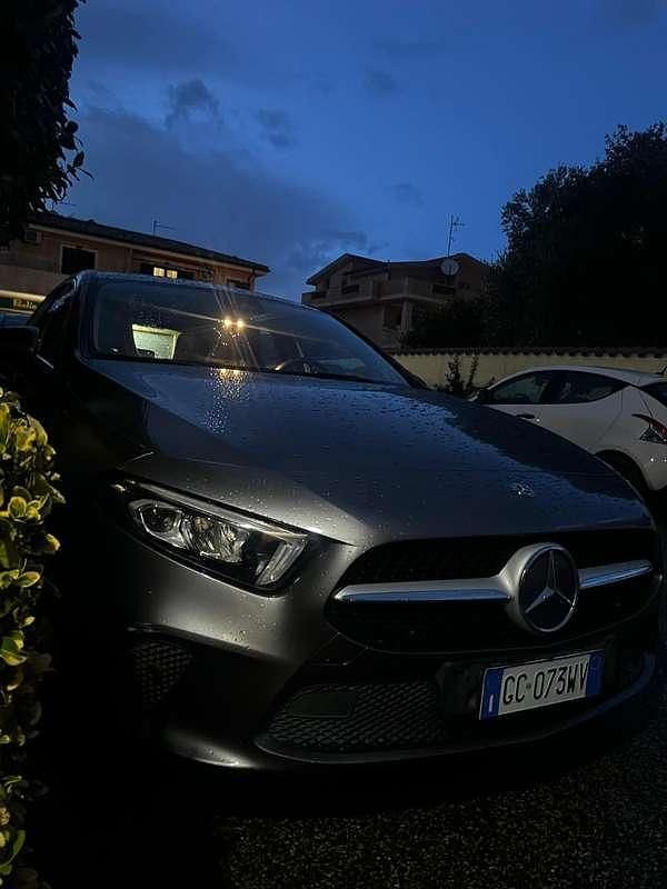 Usata Mercedes 180 Premium 116 CV (85 kW) 2019 Berlina
