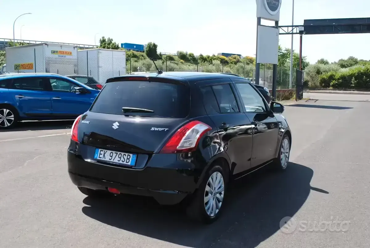 Usata Suzuki Swift 75 CV (55 kW) 2011 Nero Utilitaria