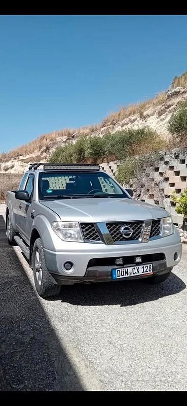 Second-hand Nissan Navara 190 CP (139 kW) 2006 Gri Pickup
