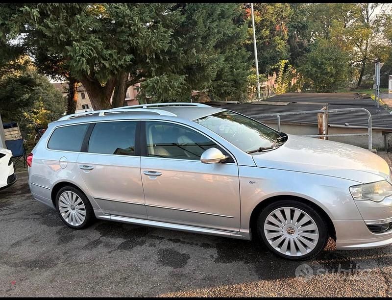 Usata VW Passat 140 CV (102 kW) 2014 Grigio Berlina