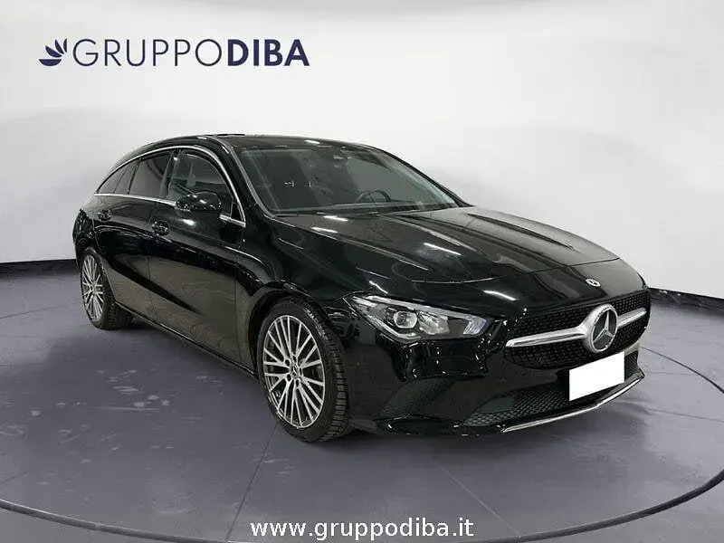 Gebraucht Mercedes CLA180 115 PS (84 kW) 2023 Schwarz Limousine