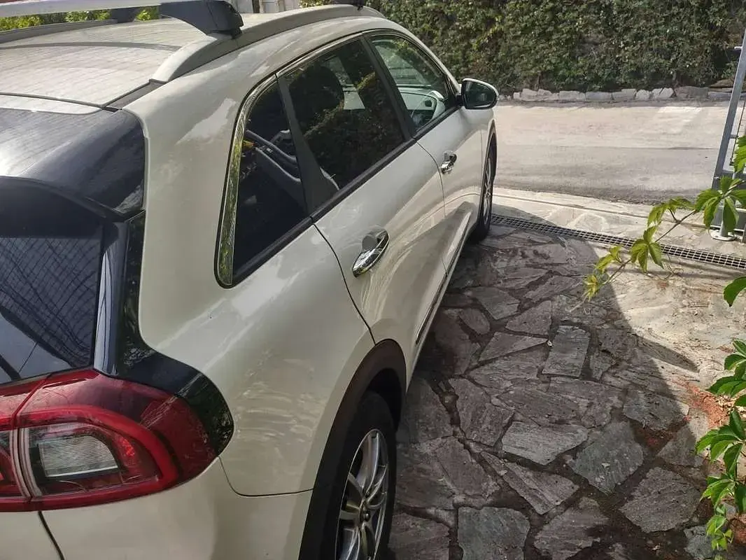 Usata Kia Niro 105 CV (77 kW) 2020 Bianco SUV