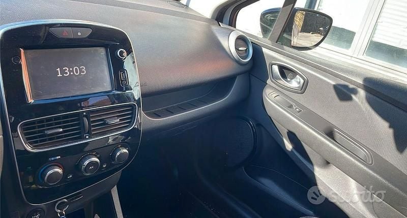 Usata Renault Clio GrandTour 90 CV (66 kW) 2018 Bianco Station wagon