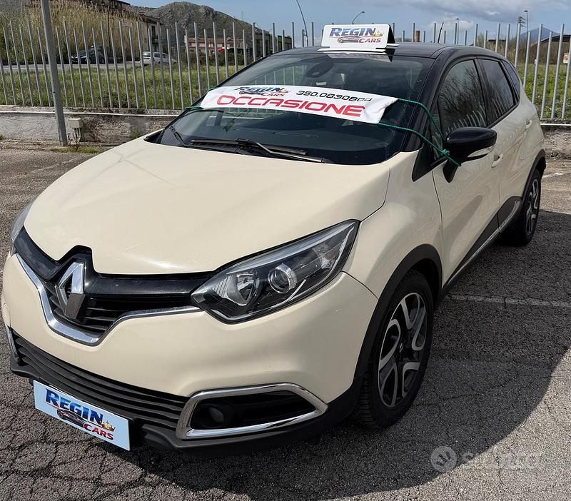 Usata Renault Captur 90 CV (66 kW) 2015 Beige SUV