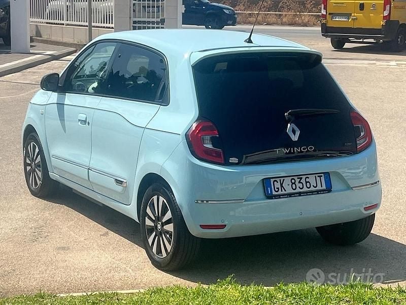 Usata Renault Twingo Intens 60 kW (82 CV) 2022 Blu Utilitaria