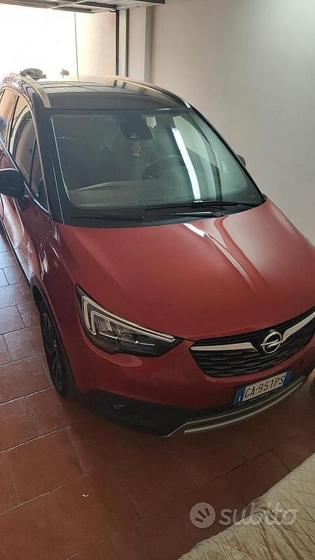 Usata Opel Crossland 110 CV (80 kW) 2020 Rosso SUV