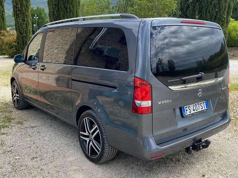 Brugt Mercedes V250 Premium 190 HK (139 kW) 2018 Grå MPV