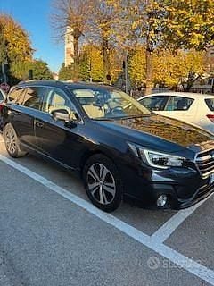 Usata Subaru Outback Premium 175 CV (128 kW) 2018 Blu Berlina