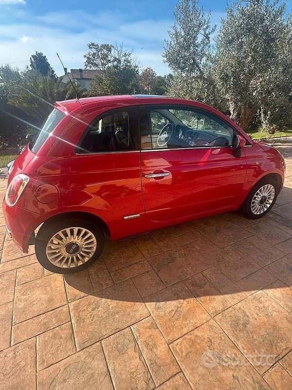 Usata Fiat 500 Lounge 69 CV (50 kW) 2007 Rosso Utilitaria