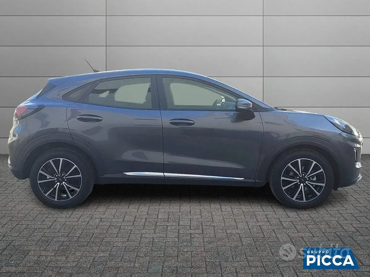 Usata Ford Puma Titanium 125 CV (91 kW) 2023 Grigio SUV