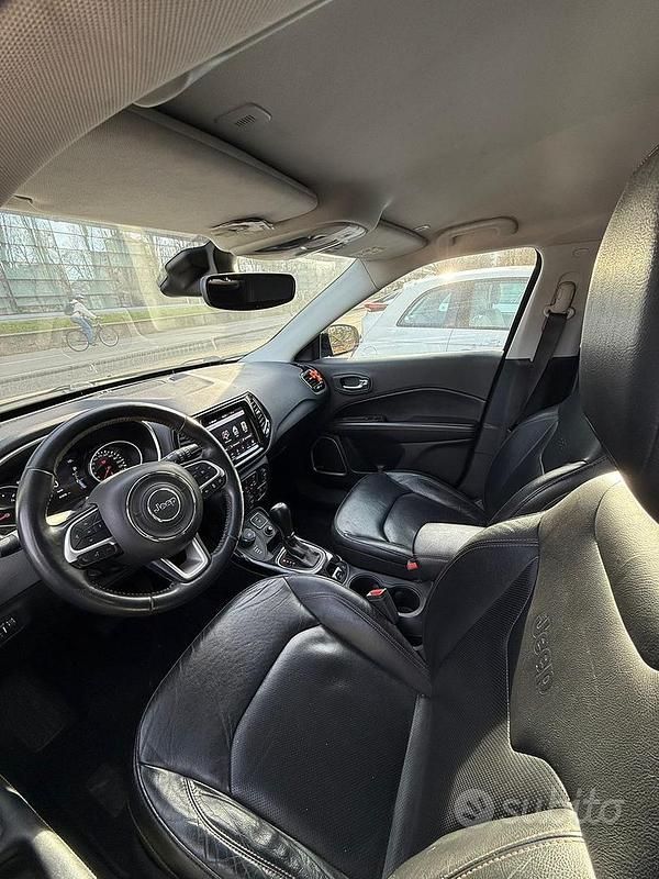 Usata Jeep Compass Limited 170 CV (125 kW) 2017 Blu/azzurro SUV