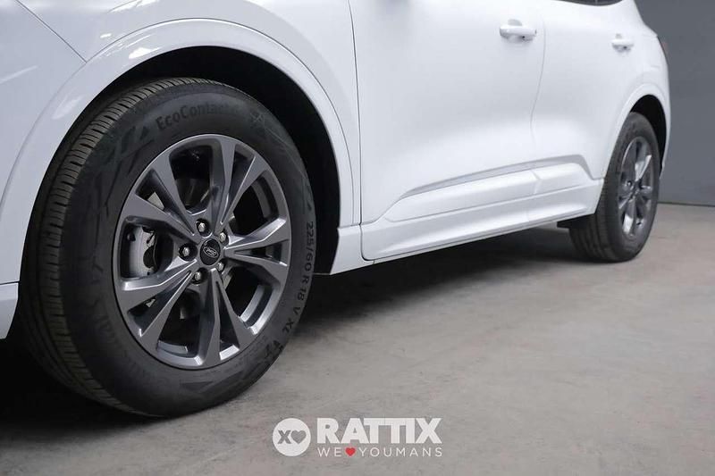 Usata Ford Kuga ST-Line 152 CV (111 kW) 2022 Bianco SUV