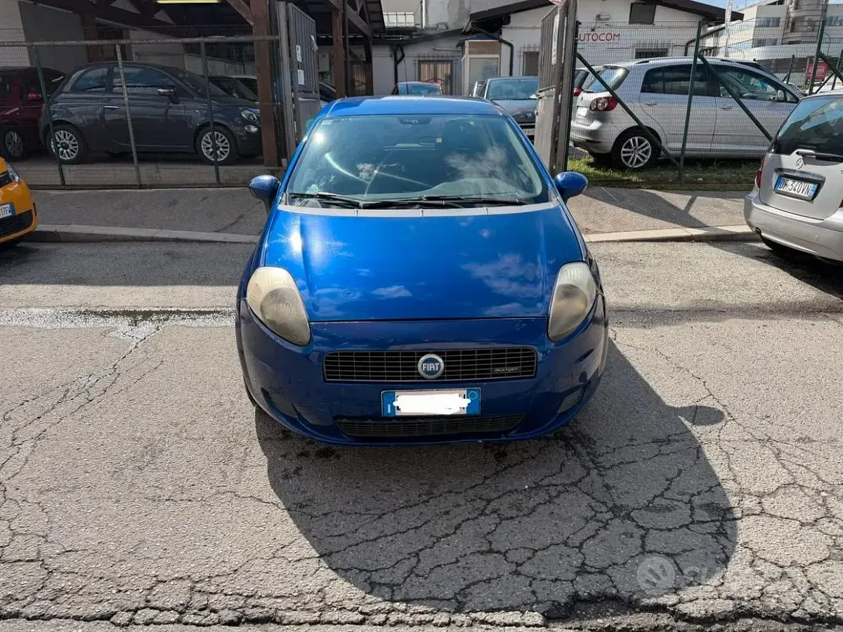 Usata Fiat Grande Punto 75 CV (55 kW) 2007 Blu Utilitaria