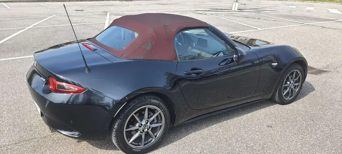 Gebraucht Mazda MX5 Edition 131 PS (96 kW) 2018 Schwarz Cabrio