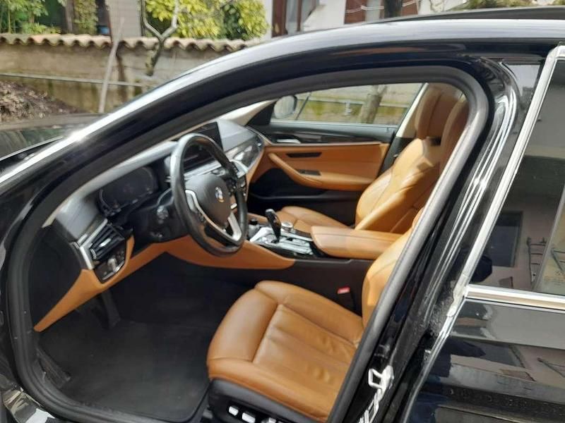 Usata BMW 520 Luxury Line 190 CV (139 kW) 2022 Nero Berlina