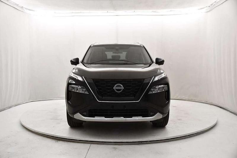 Nuova Nissan X-Trail Tekna 213 CV (156 kW) 2026 Black pearl SUV