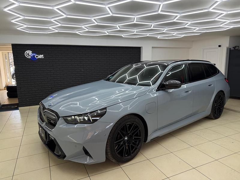 Usata BMW M5 585 CV (430 kW) 2025 Grigio Station wagon