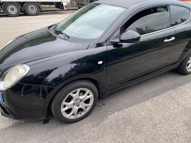 Usata Alfa Romeo MiTo 105 CV (77 kW) 2010 Nero Utilitaria