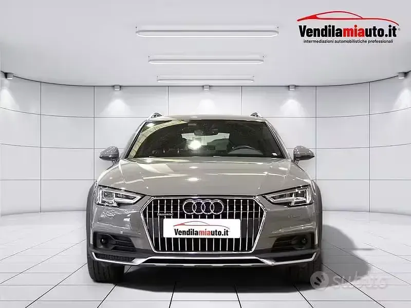 Usata Audi A4 Allroad Business 190 CV (139 kW) 2018 Grigio Station wagon