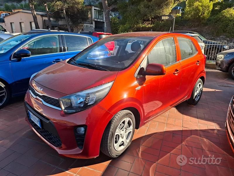 Usata Kia Picanto Urban 67 CV (49 kW) 2023 Arancione Utilitaria