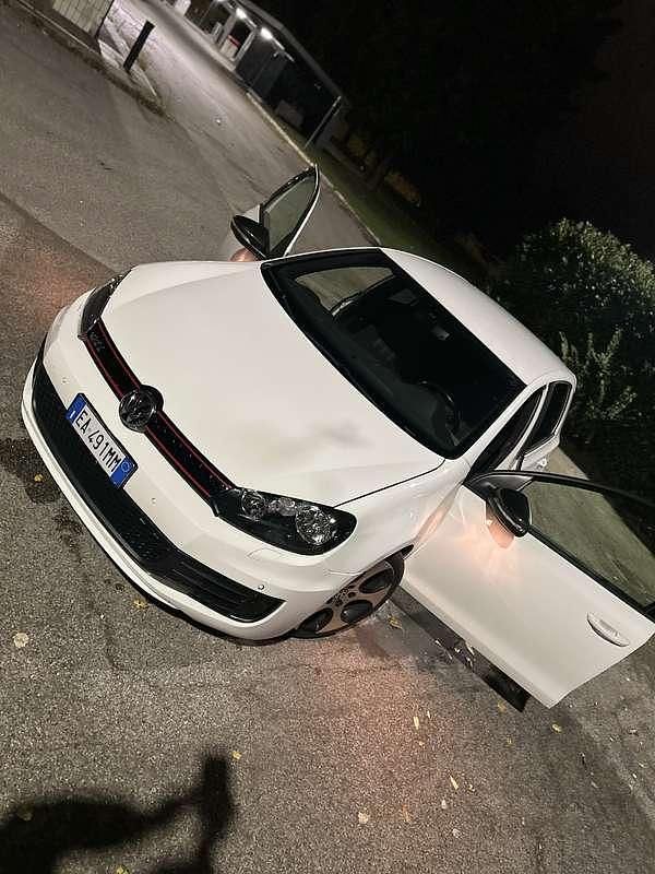 Usata VW Golf VI GTI 211 CV (155 kW) 2010 Utilitaria