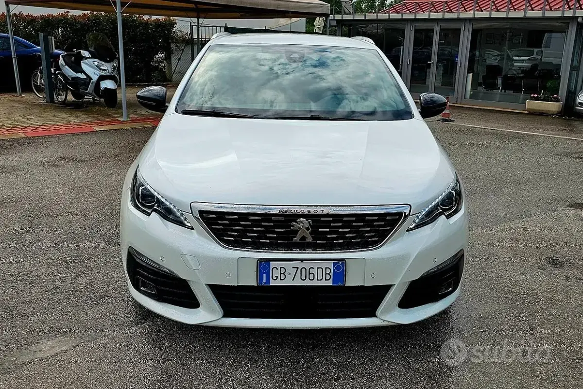 Usata Peugeot 308 GT-line 131 CV (96 kW) 2020 Bianco Station wagon