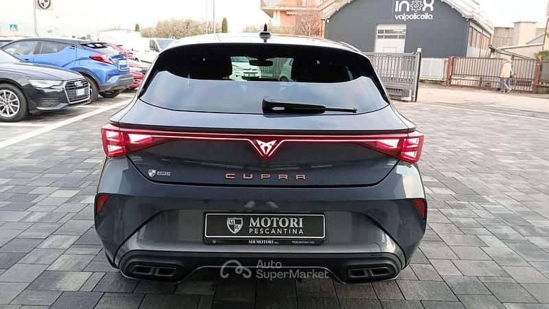 Usata Cupra Leon 150 CV (110 kW) 2025 Grigio Berlina