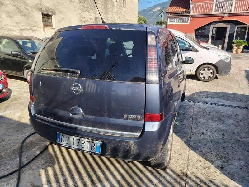 Usata Opel Meriva Cosmo 101 CV (74 kW) 2007 Other Monovolume
