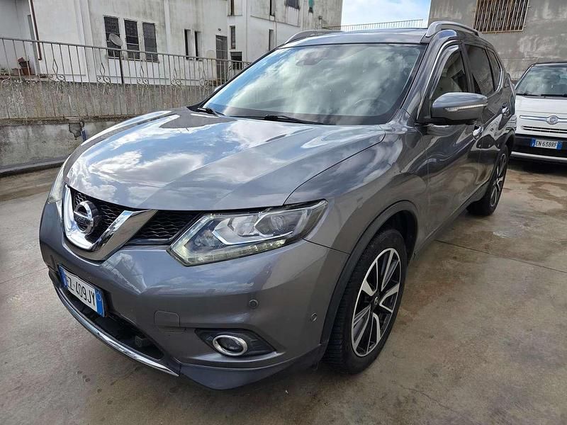 Usata Nissan X-Trail Tekna 131 CV (96 kW) 2015 Grigio SUV