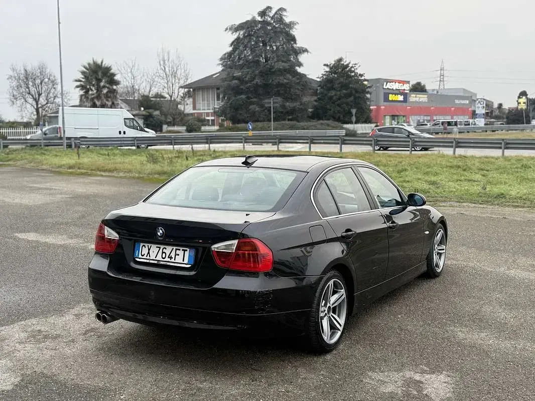 Usata BMW 330 M Sport 231 CV (169 kW) 2005 Berlina