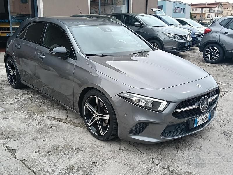Usata Mercedes A200 149 CV (109 kW) 2019 Grigio Berlina