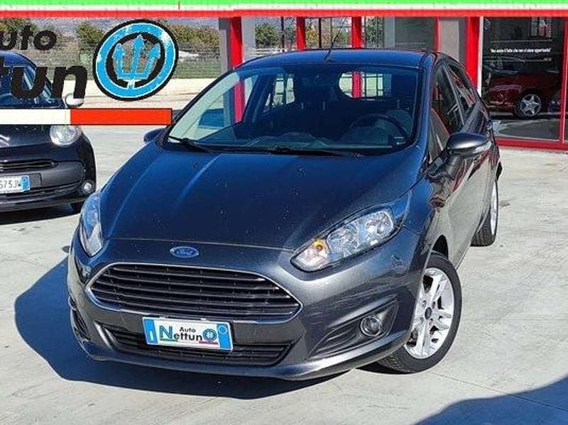 Grigio Usata 2015 Ford Fiesta Titanium Berlina | 6500 € (Super prezzo) - Immagine 1/4