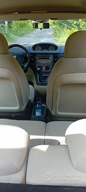 Usata Lancia Musa 69 CV (50 kW) 2007 Blu Monovolume