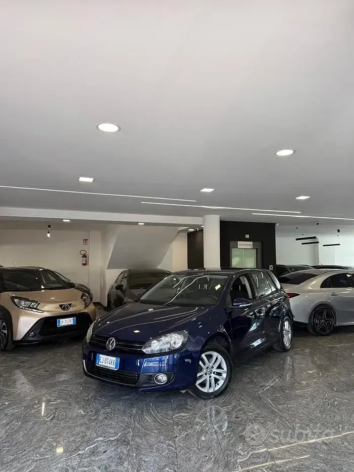 Usata VW Golf VI Highline 105 CV (77 kW) 2011 Berlina