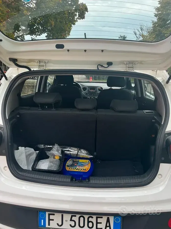 Usata Hyundai i10 66 CV (48 kW) 2017 Bianco Utilitaria