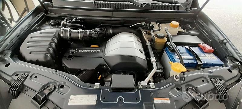 Usata Opel Antara 150 CV (110 kW) 2009 Grigio SUV