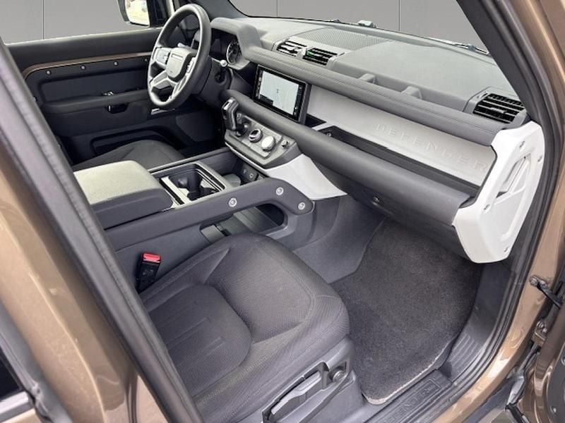 Käytetty Land Rover Defender 200 HP (147 kW) 2021 Gondwana stone gloss Katumaasturi