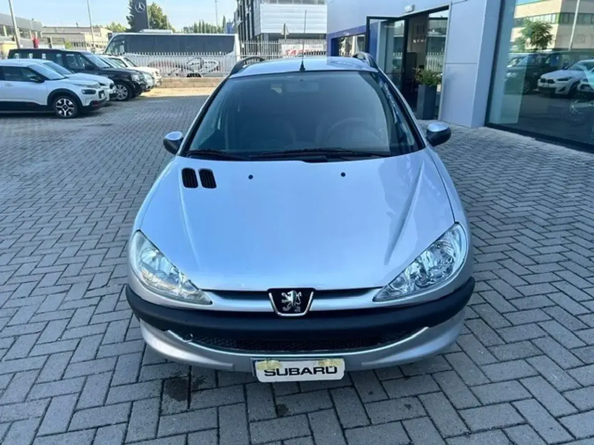 Usata Peugeot 206 75 CV (55 kW) 2006 Argento Station wagon