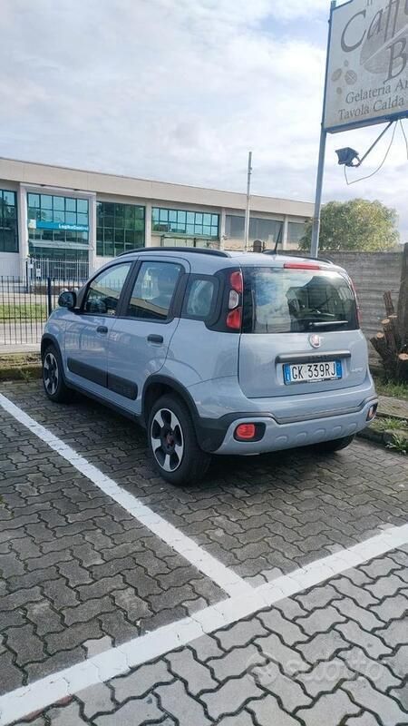 Usata Fiat Panda Cross Cross 70 CV (51 kW) 2022 Grigio Utilitaria