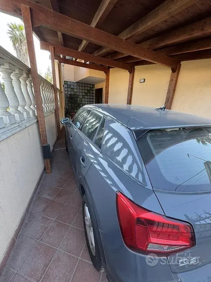 Usata Audi Q2 Business 116 CV (85 kW) 2019 Grigio SUV