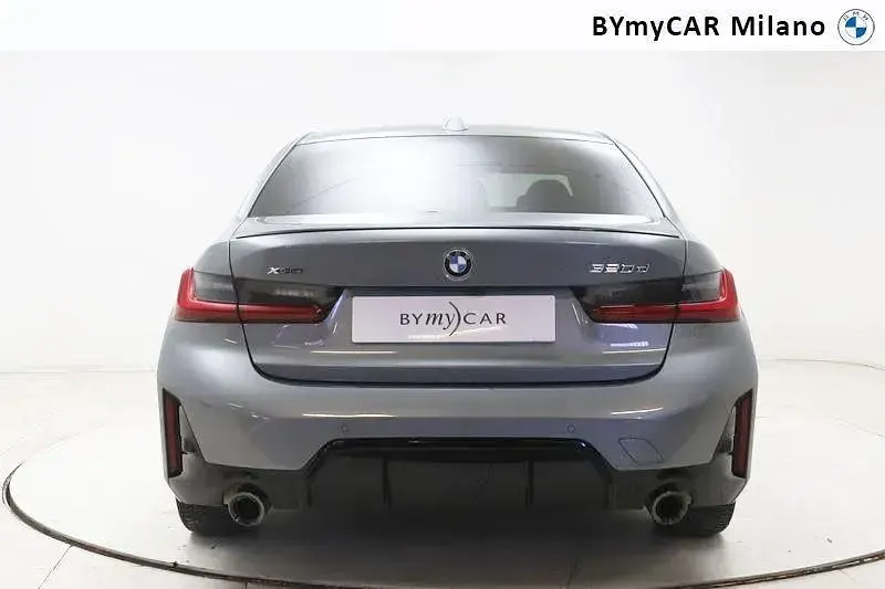 Begagnad BMW 320e M Sport 190 HK (139 kW) 2025 Grå Sedan