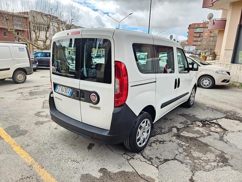 Usata Fiat Doblò 2019 Bianco Monovolume